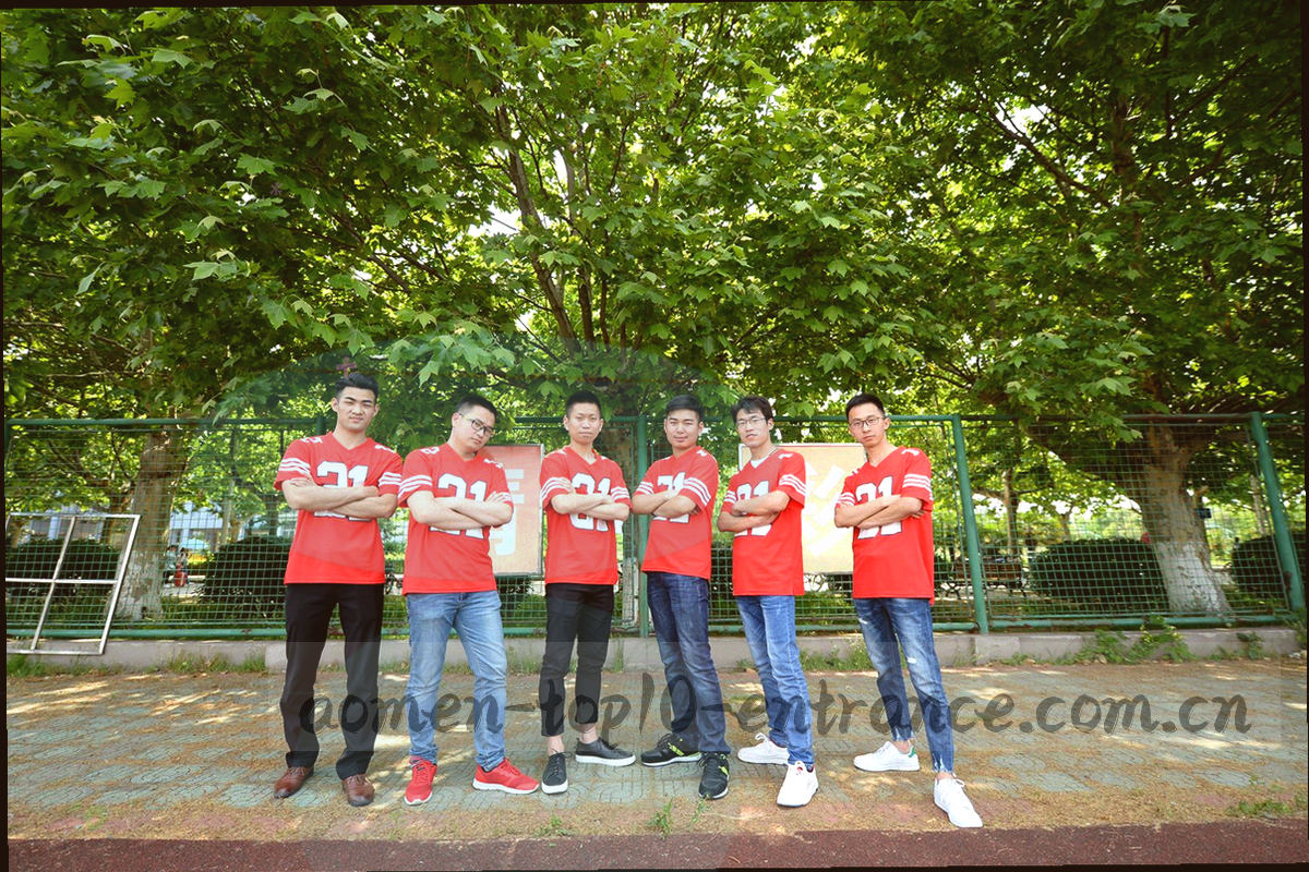 深色底上延伸的抽象牌路折线与节点，青蓝线条串联起若干落点